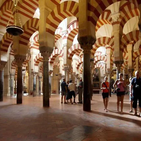 *new* Cerca De La Mezquita * קורדובה